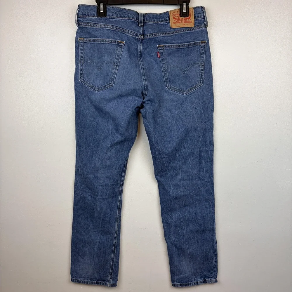 Levis 541 Jeans Mens 33x32 Blue Athletic Taper Stretch Denim‎ Pants Casual